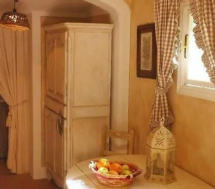Apartament Ilaria *